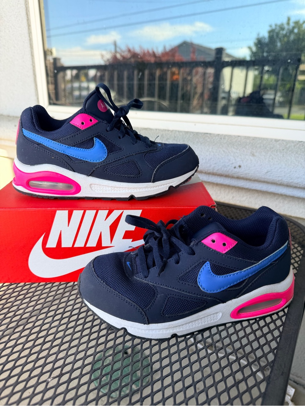 Girls Nike Air max 90 sneakers